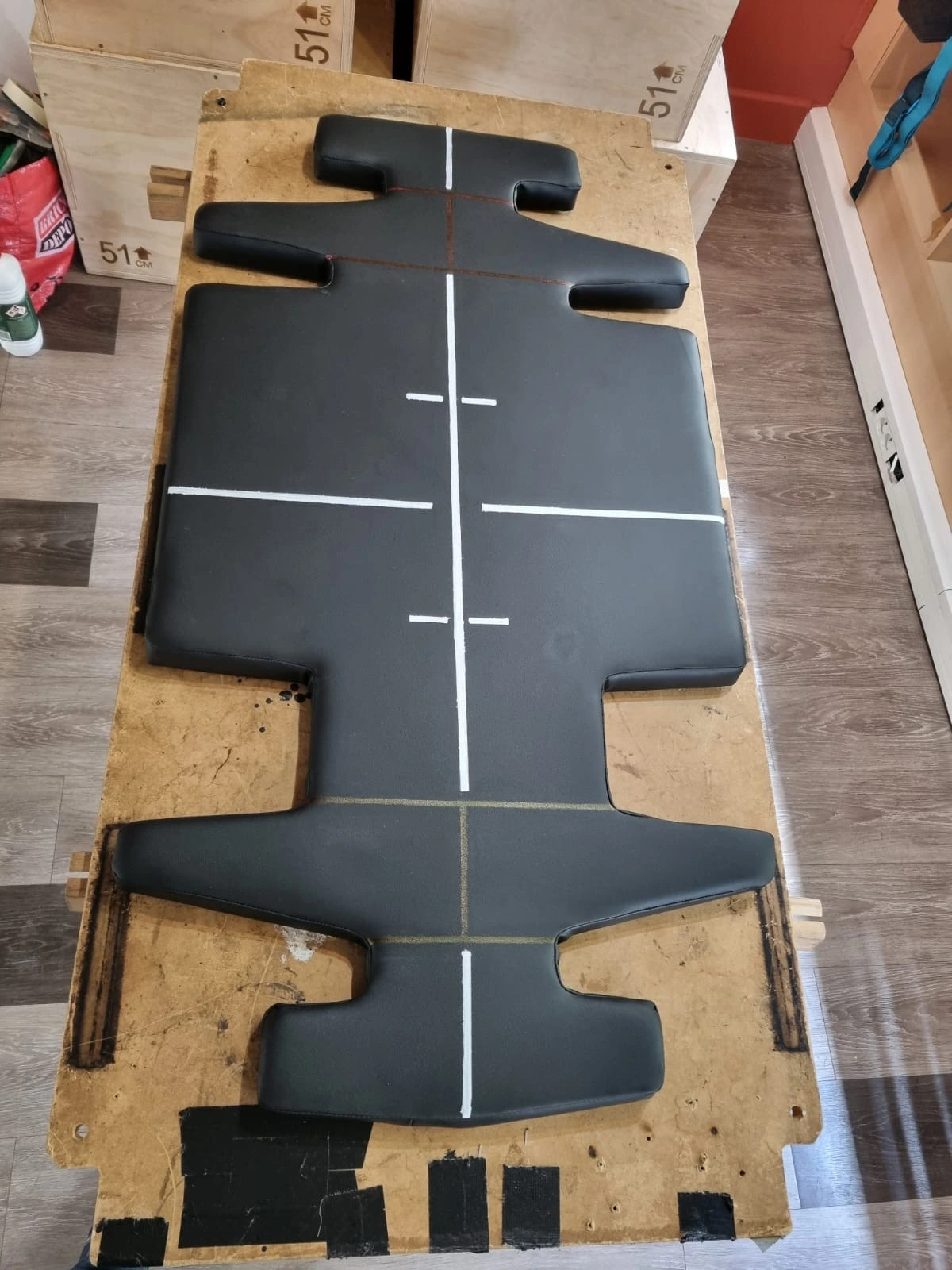 Coussin Lagree Studio Pilates après rénovation sellerie